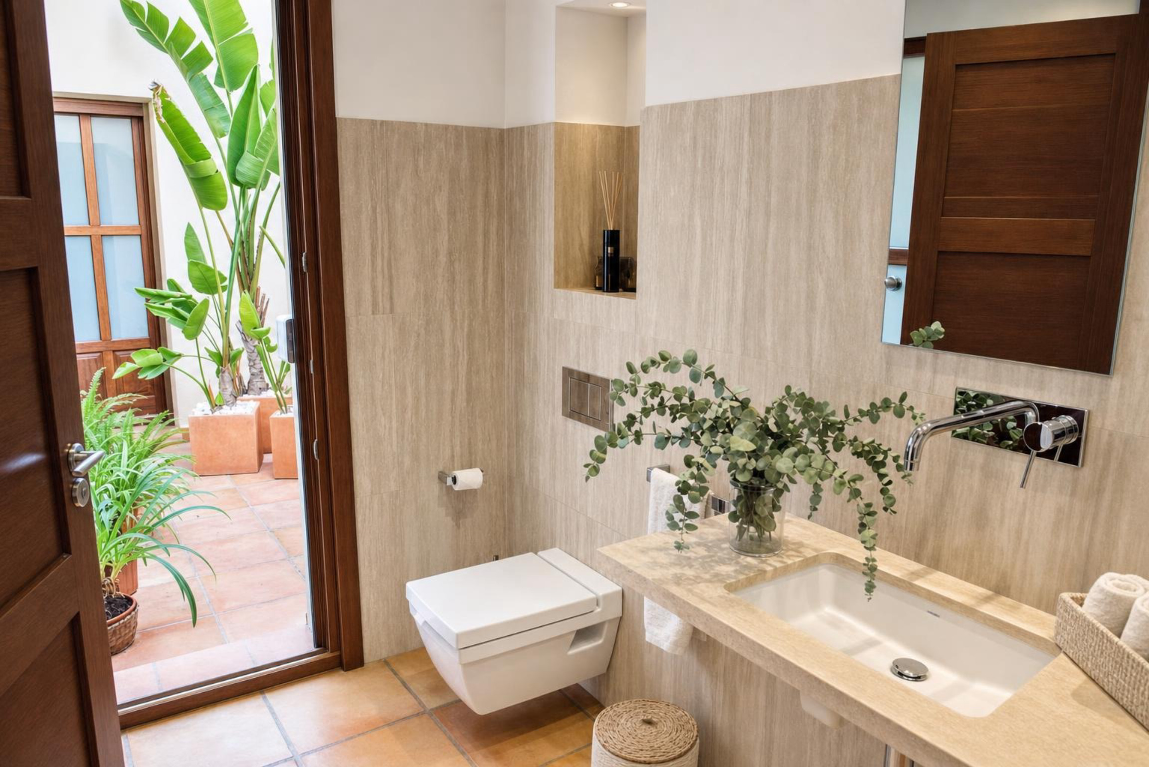 Villa elegante en venta en Jávea, al pie del Montgó, con vistas espectaculares