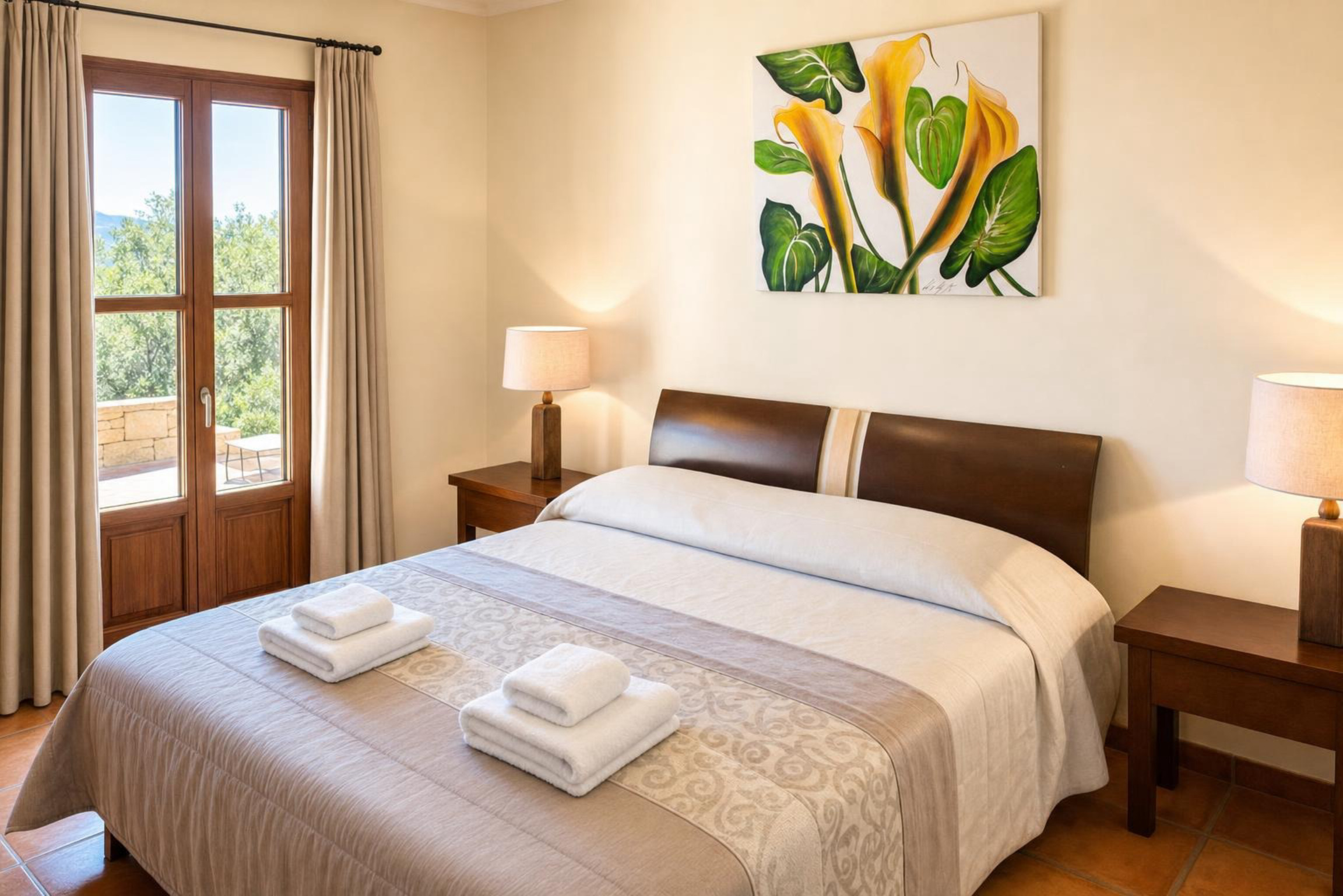 Villa elegante en venta en Jávea, al pie del Montgó, con vistas espectaculares