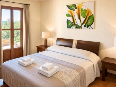 Villa elegante en venta en Jávea, al pie del Montgó, con vistas espectaculares