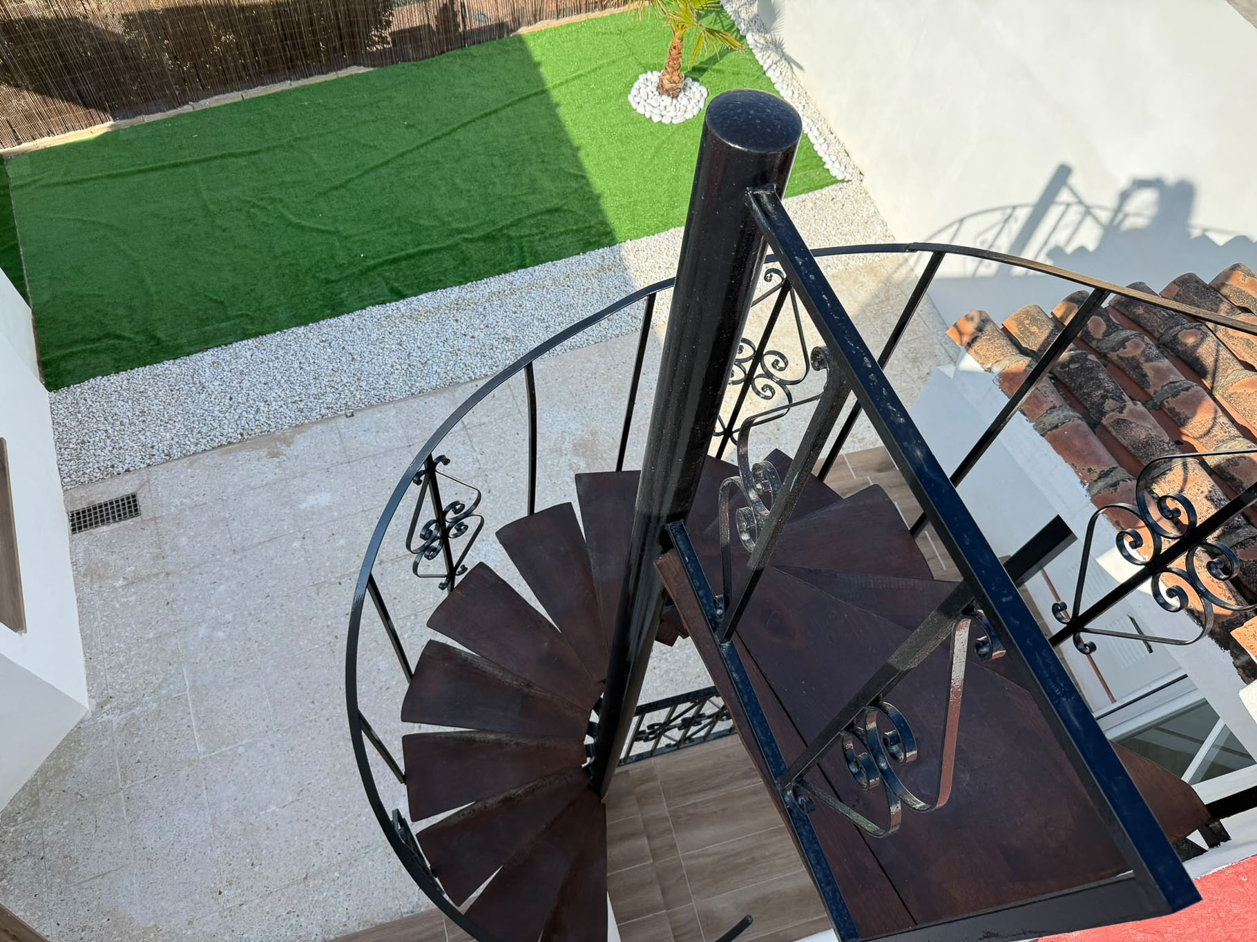 Escalera de caracol exterior