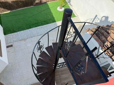 Escalera de caracol exterior