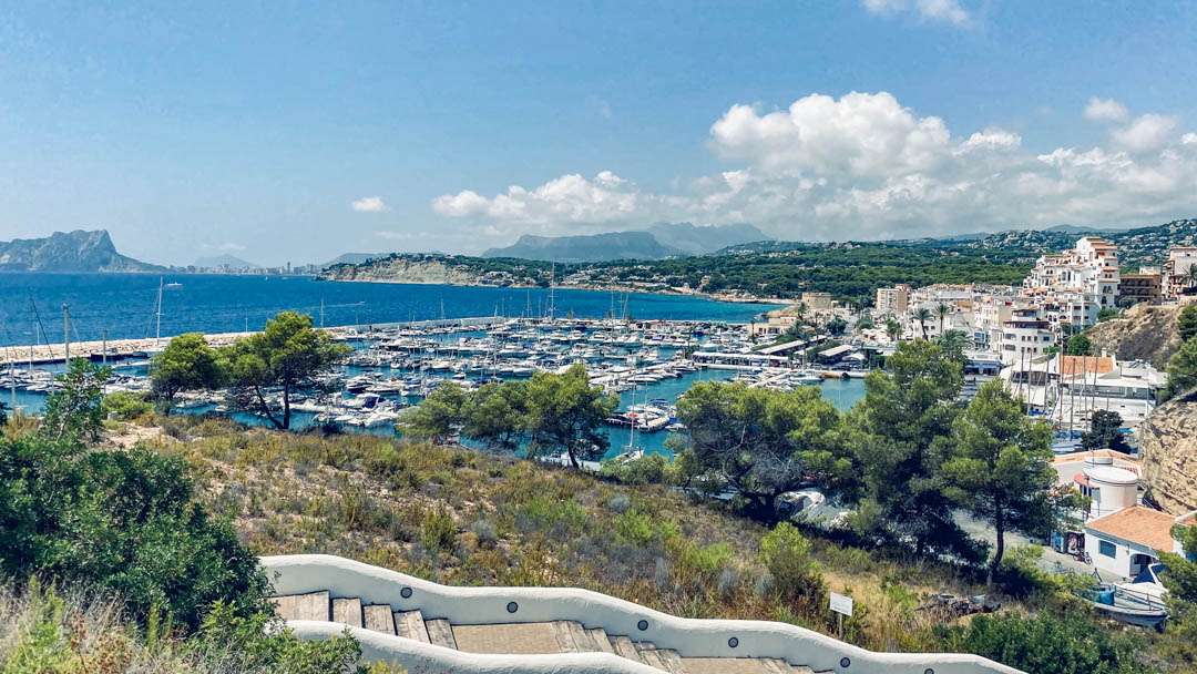 Vistas al puerto deportivo