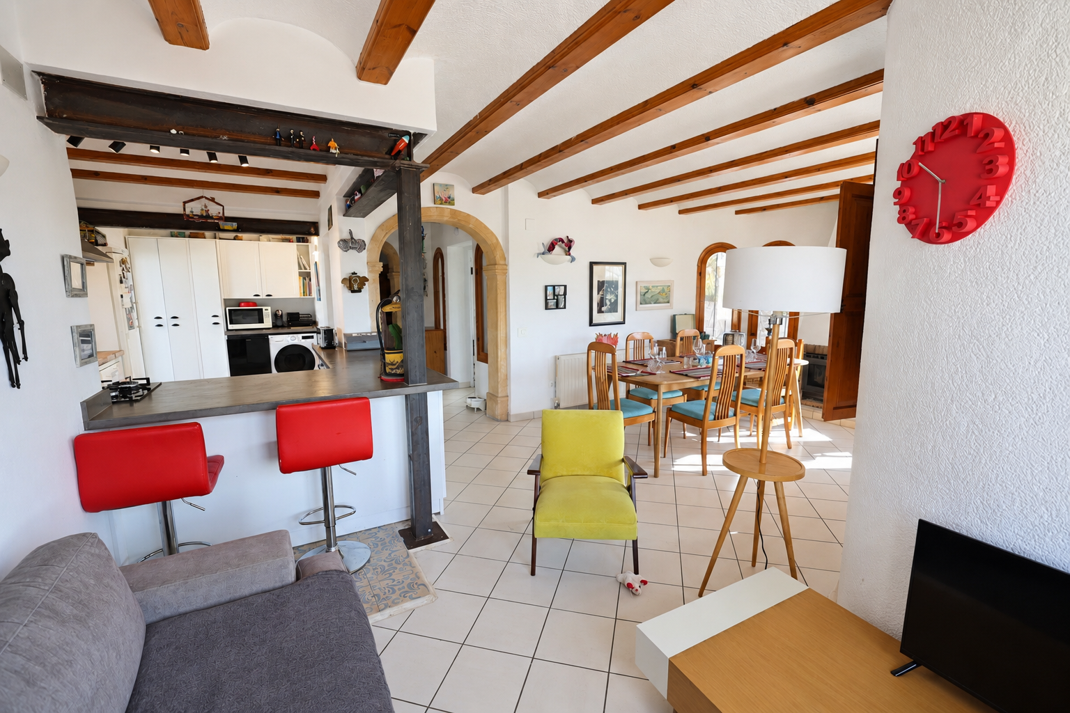 Salón comedor y cocina abierta