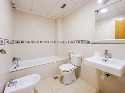 Baño con bañera