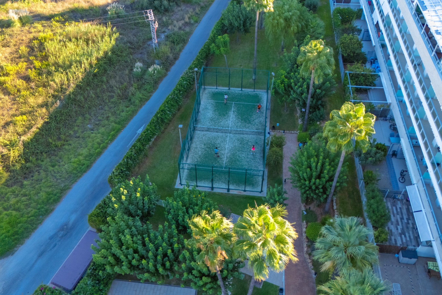 Pista de pádel comunitaria