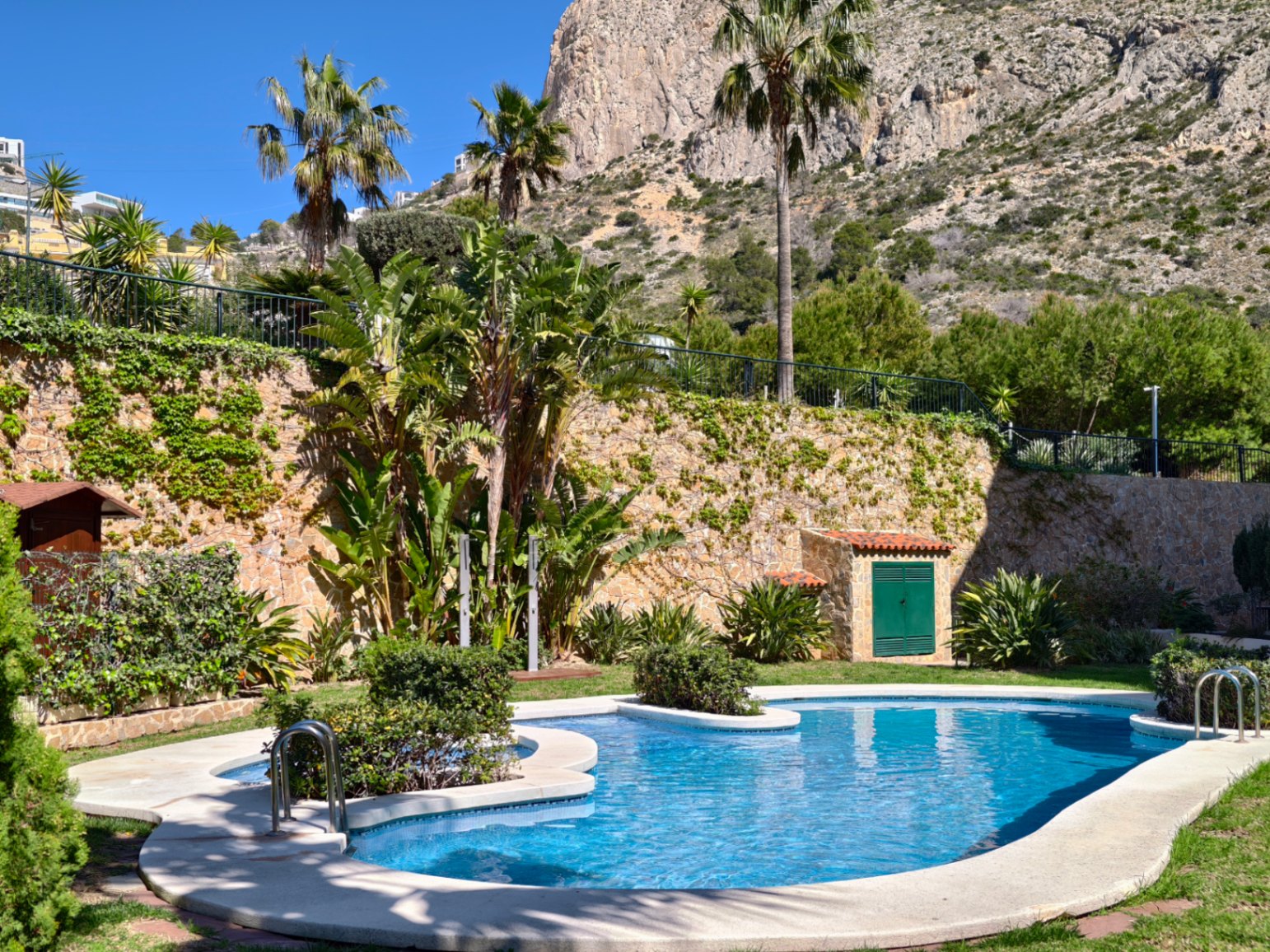 Piscina comunitaria