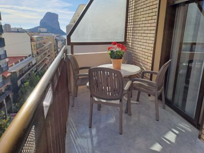 Terraza con vistas al Peñón