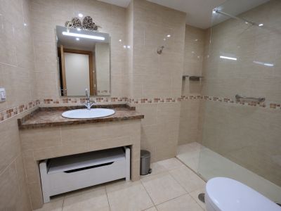 Baño con ducha