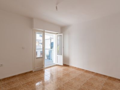 Salón con acceso a terraza