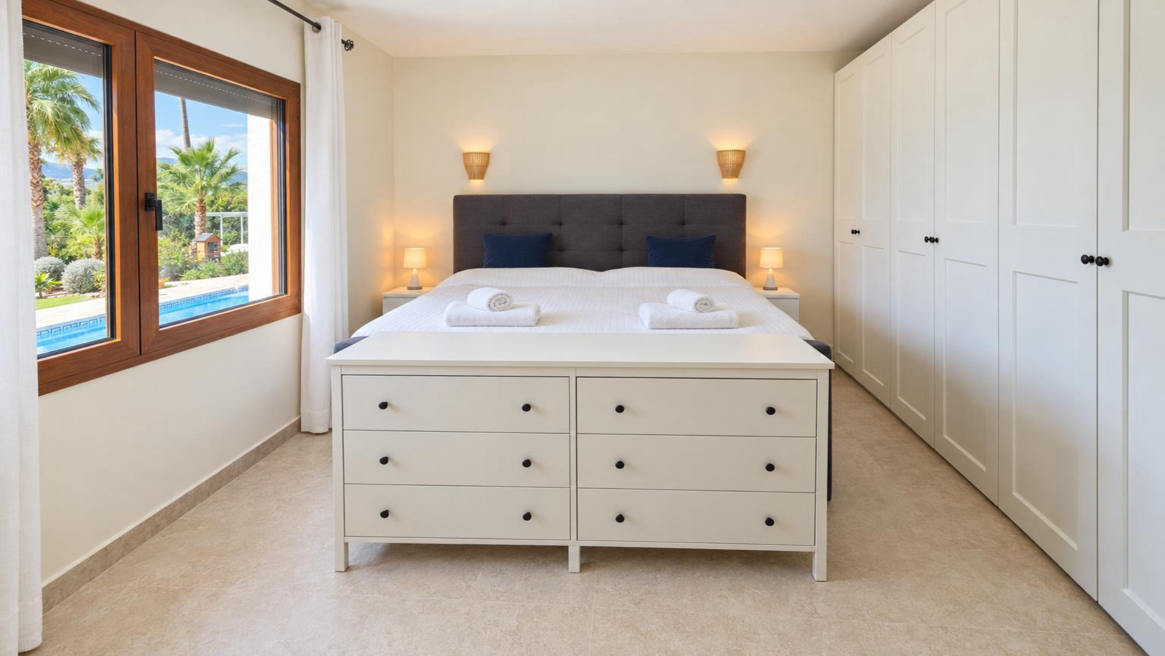 Villa totalmente reformada en venta en Jávea, a pocos minutos a pie del centro histórico