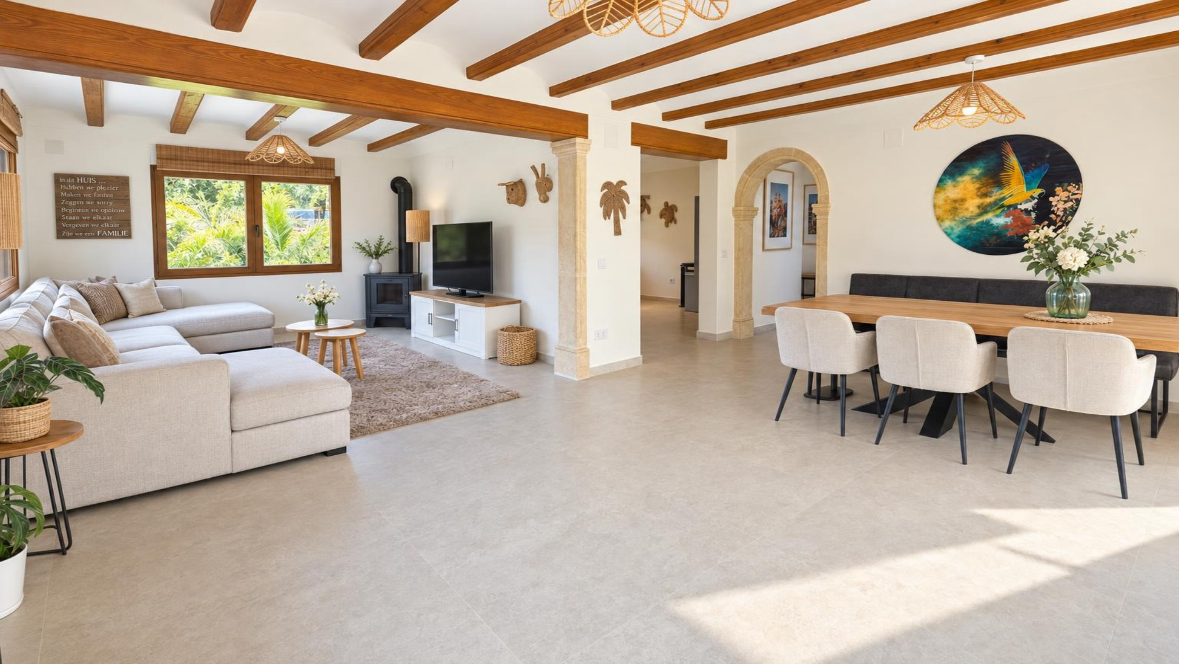 Villa totalmente reformada en venta en Jávea, a pocos minutos a pie del centro histórico