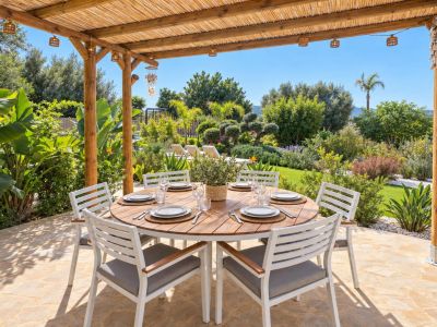 Villa totalmente reformada en venta en Jávea, a pocos minutos a pie del centro histórico