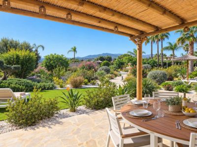 Villa totalmente reformada en venta en Jávea, a pocos minutos a pie del centro histórico