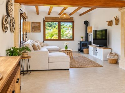 Villa totalmente reformada en venta en Jávea, a pocos minutos a pie del centro histórico