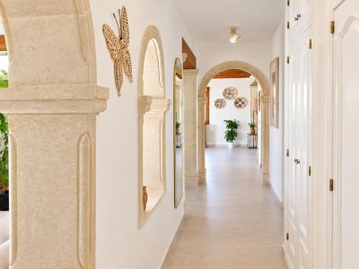 Villa totalmente reformada en venta en Jávea, a pocos minutos a pie del centro histórico