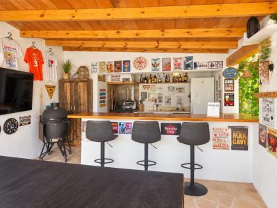 Villa totalmente reformada en venta en Jávea, a pocos minutos a pie del centro histórico