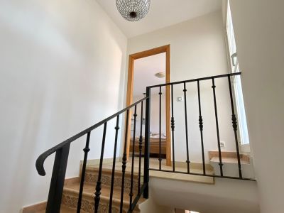 Escalera y rellano