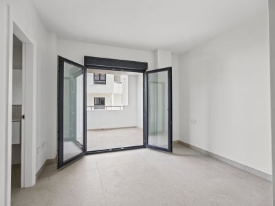 Dormitorio con acceso a la terraza