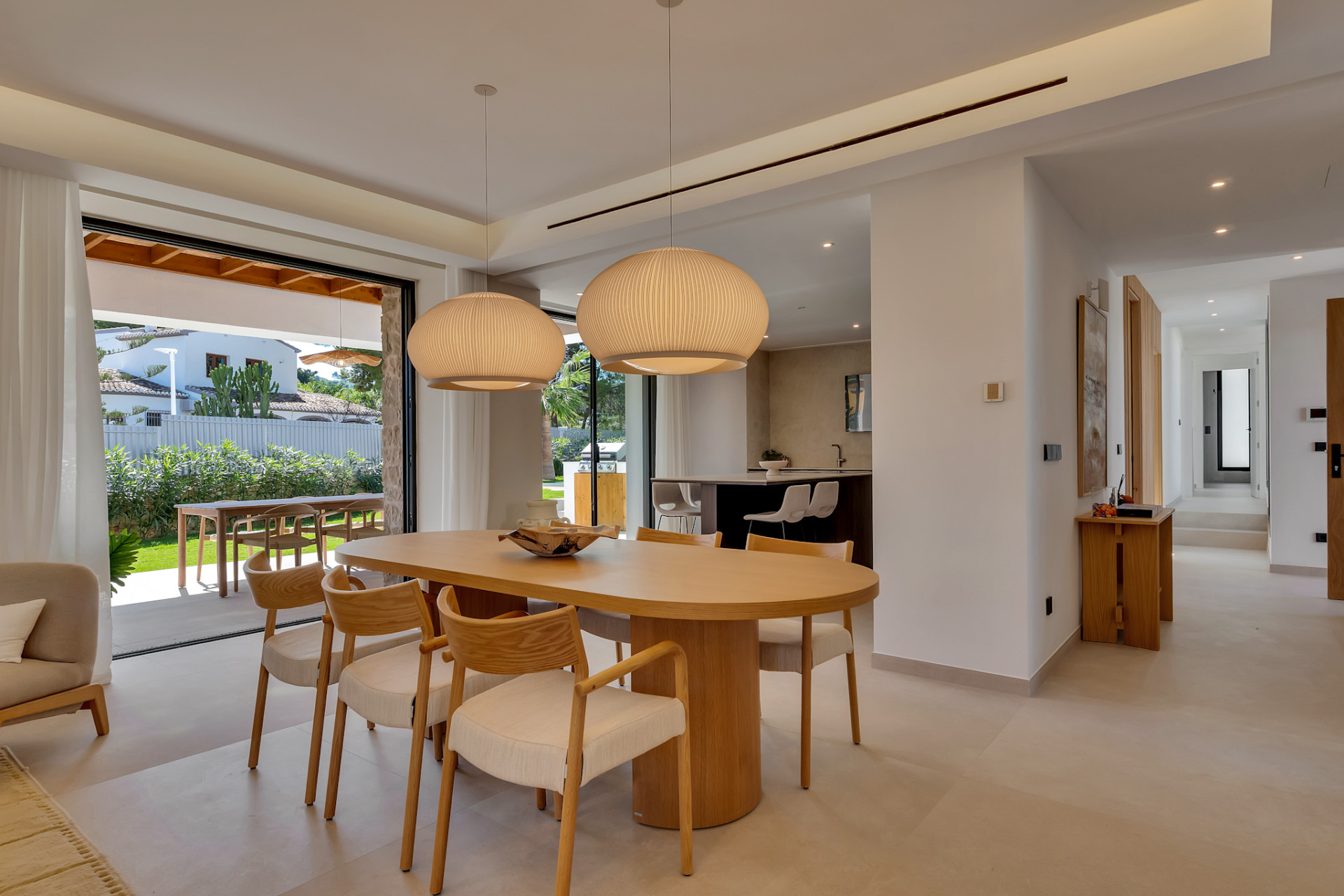 Comedor con acceso a terraza