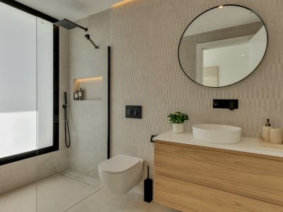 Cuarto de baño con ducha