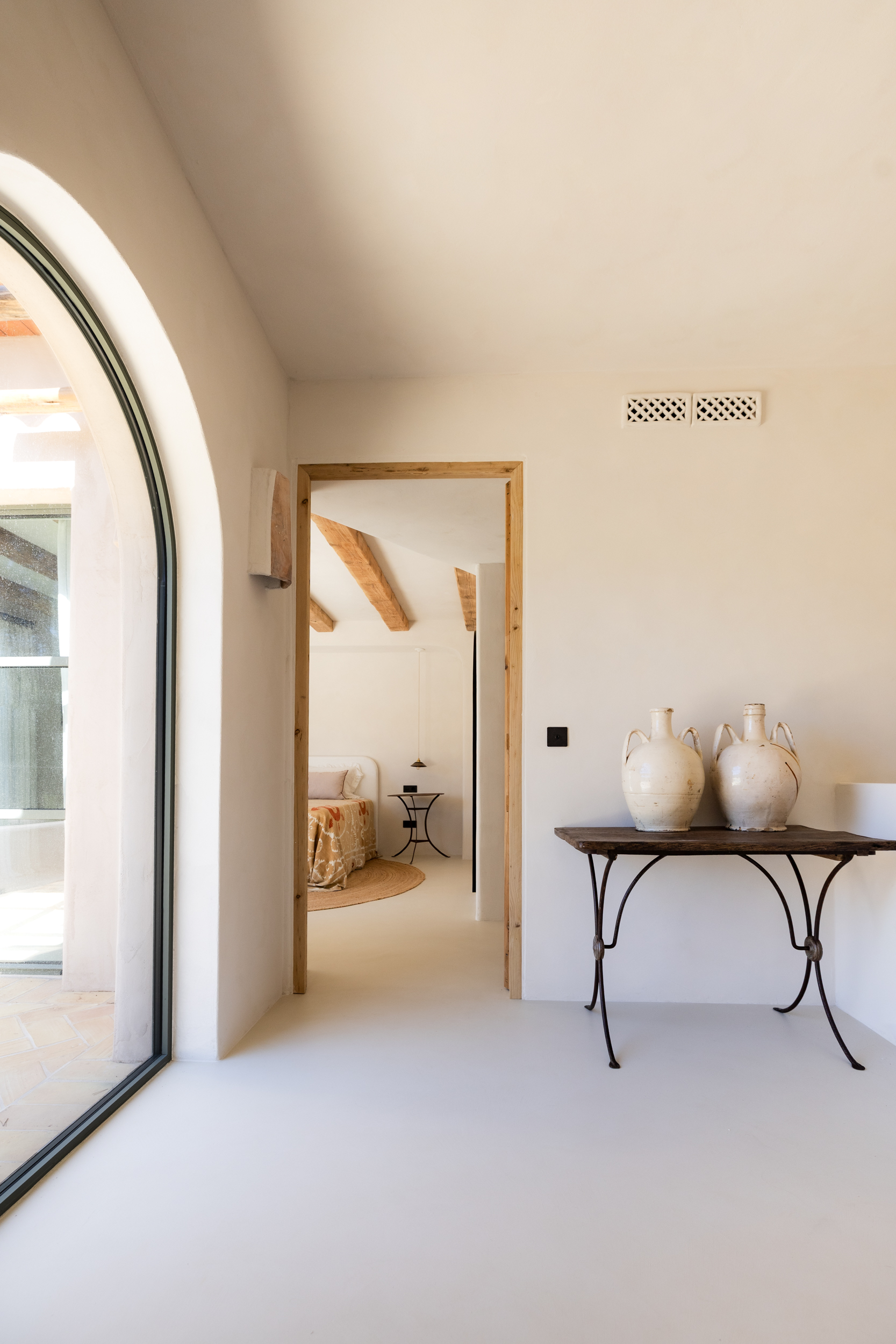 Villa Xaloc: La Cúspide del Lujo Mediterráneo y la Arquitectura Atemporal