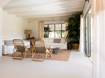 Villa Xaloc: La Cúspide del Lujo Mediterráneo y la Arquitectura Atemporal
