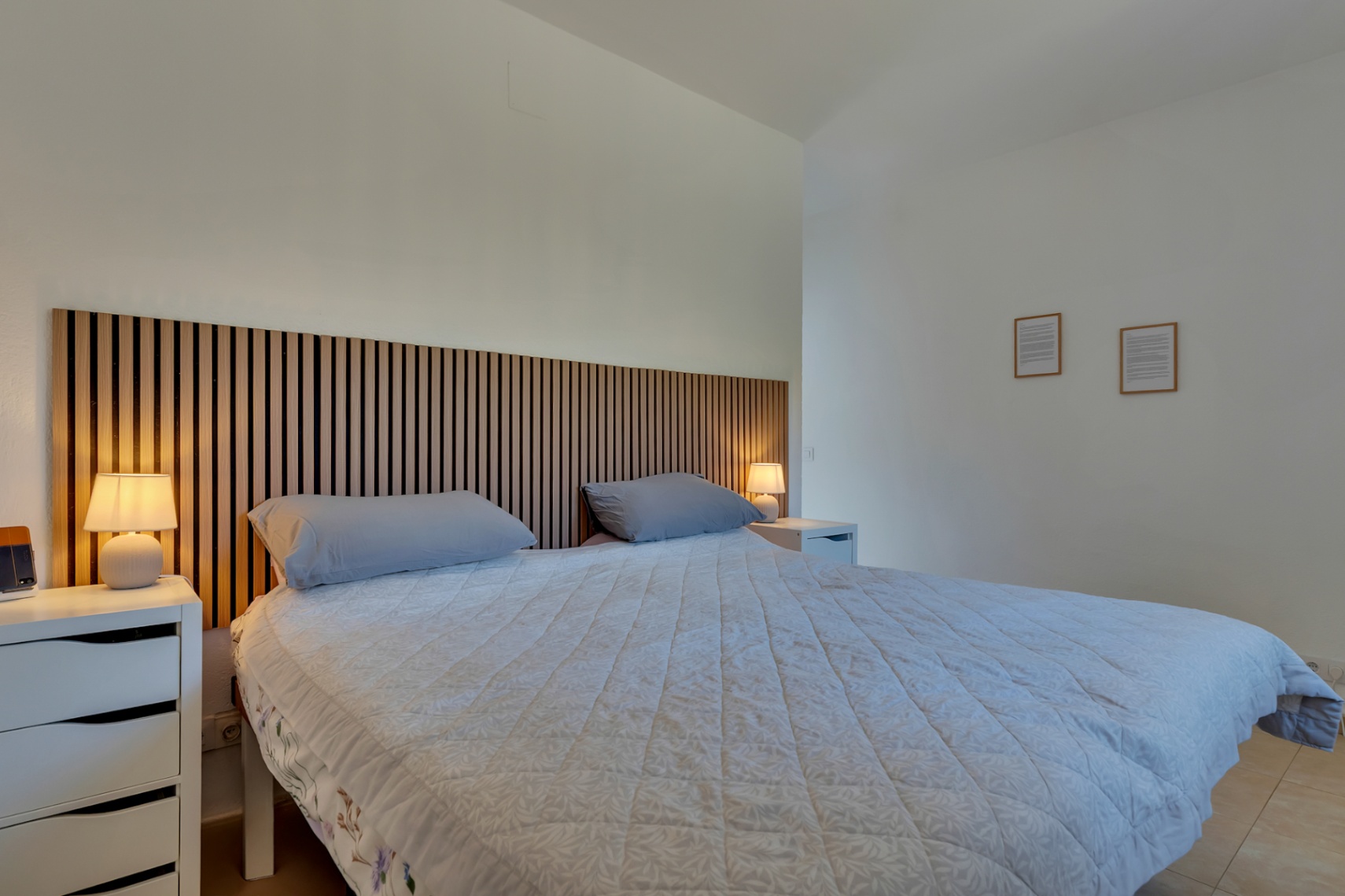 Dormitorio de la vivienda principal