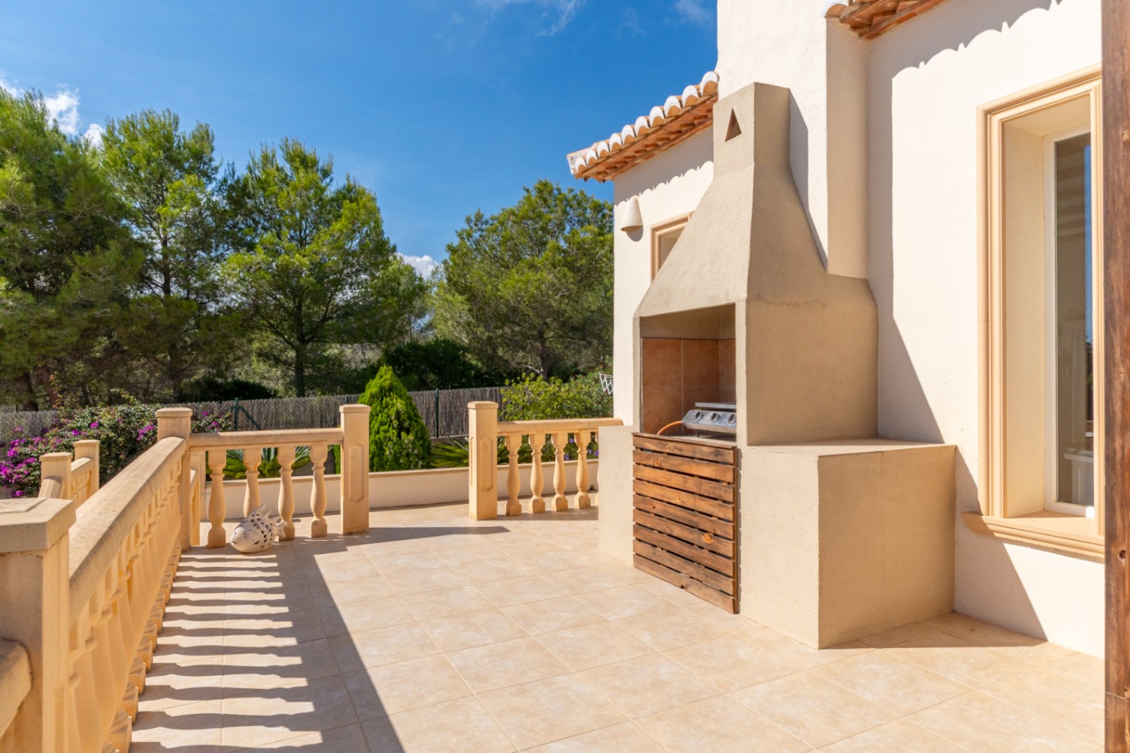Terraza con barbacoa