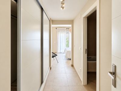 Pasillo hacia el dormitorio