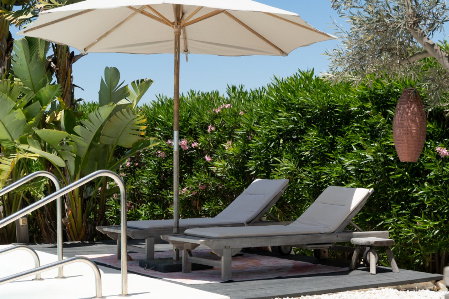 Terraza de la piscina