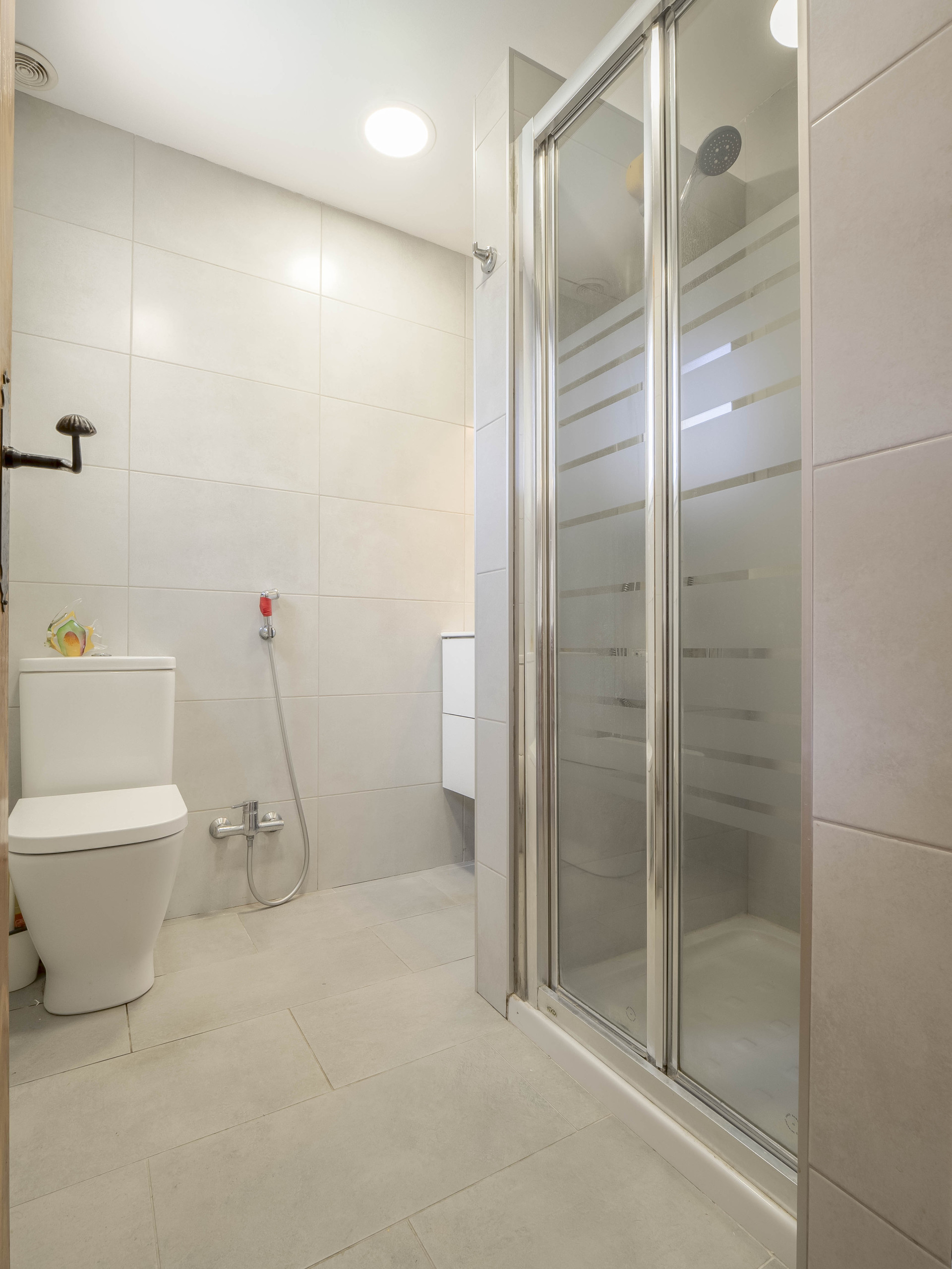 Cuarto de baño con ducha