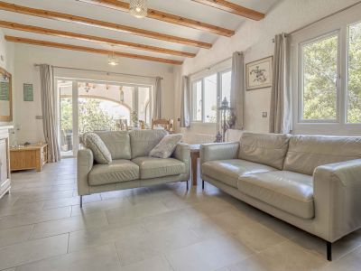 Salón con acceso a la terraza