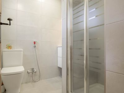 Cuarto de baño con ducha