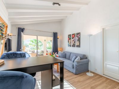 Salón con acceso a la terraza