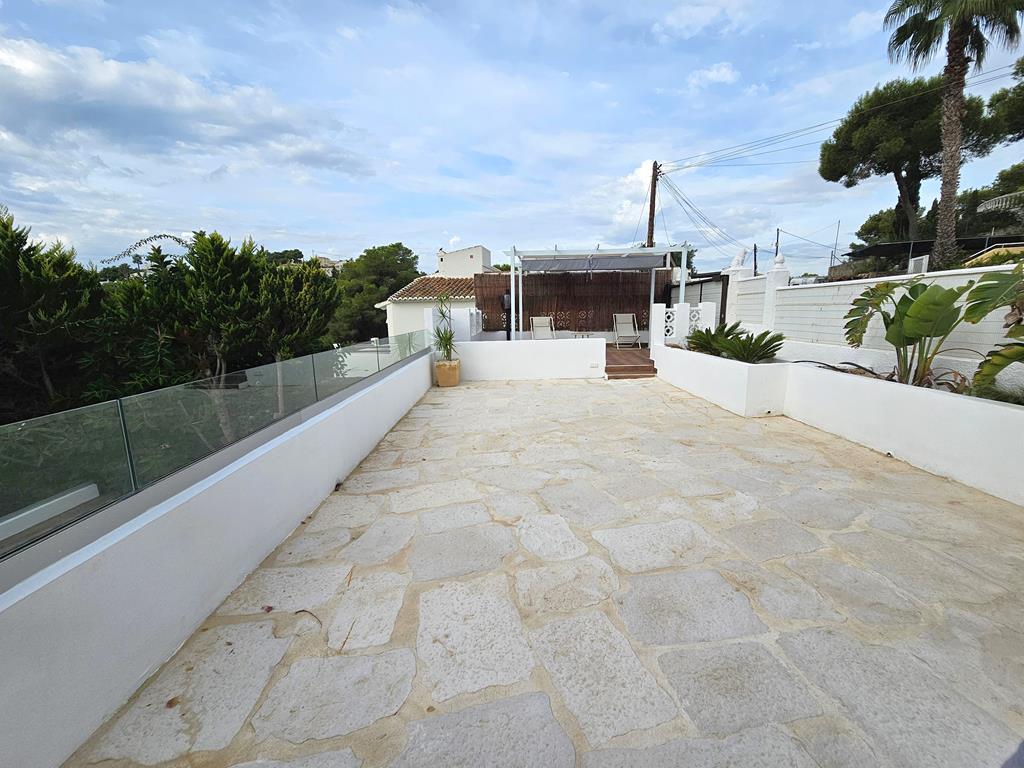 Terraza con pérgola