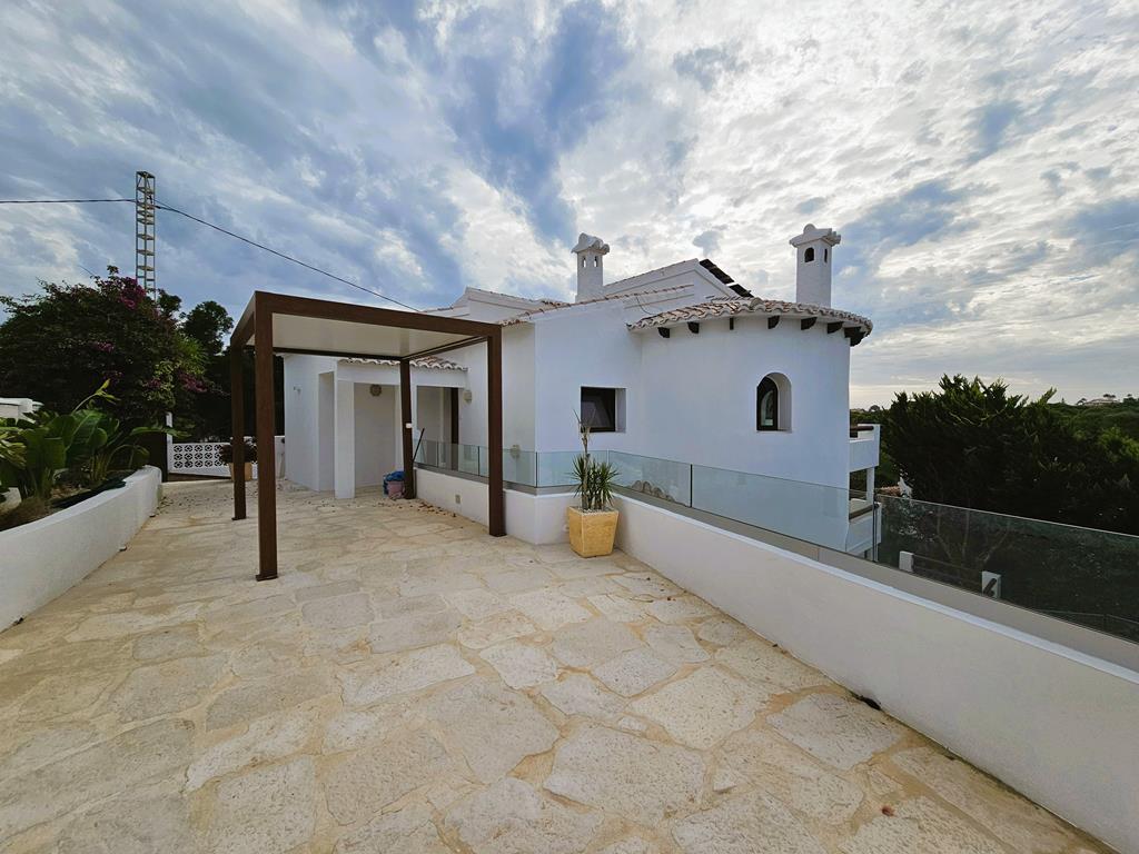 Terraza con pérgola