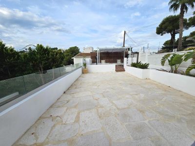 Terraza con pérgola