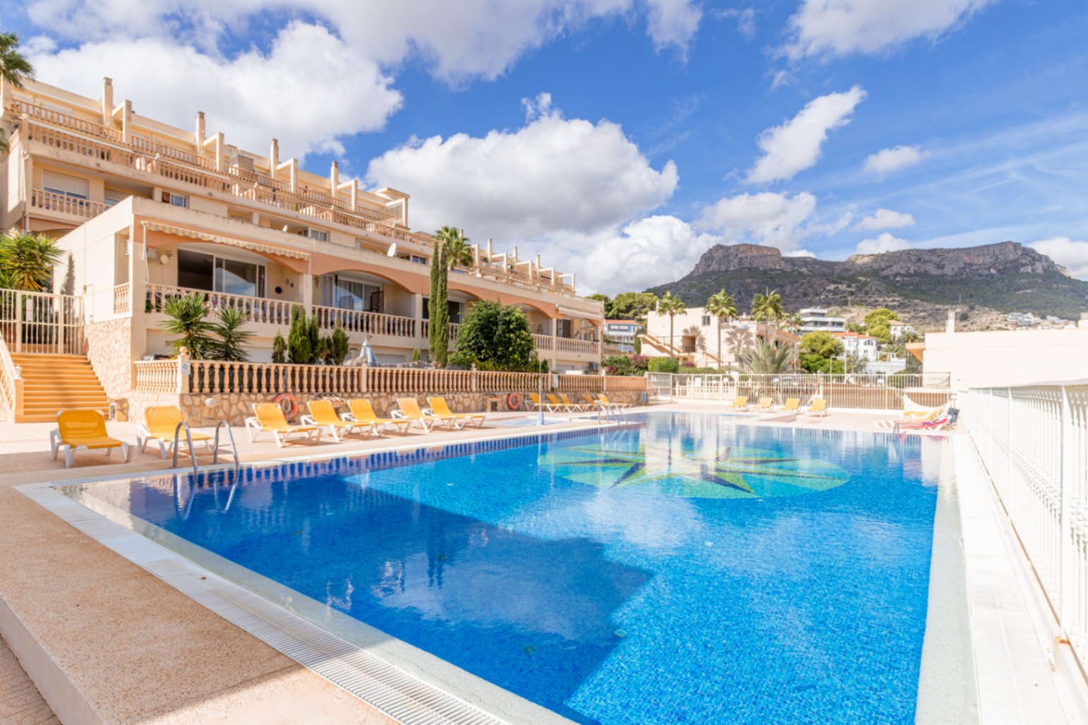 Piscina comunitaria