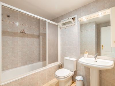 Cuarto de baño completo