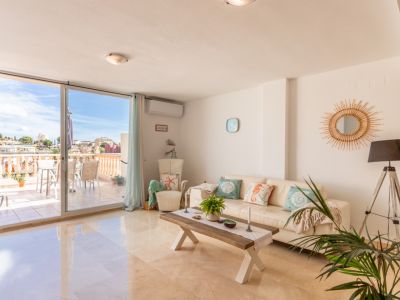 Salón con acceso a la terraza