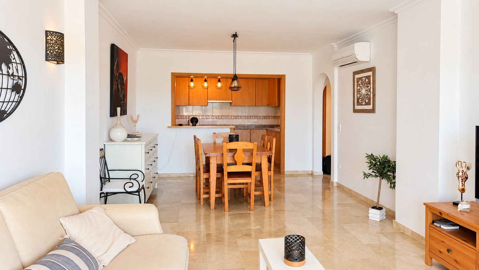 Salón-comedor y cocina