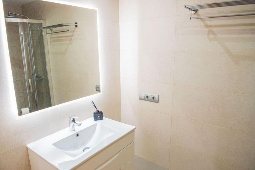 Apartamento moderno con amplia terraza en Jávea