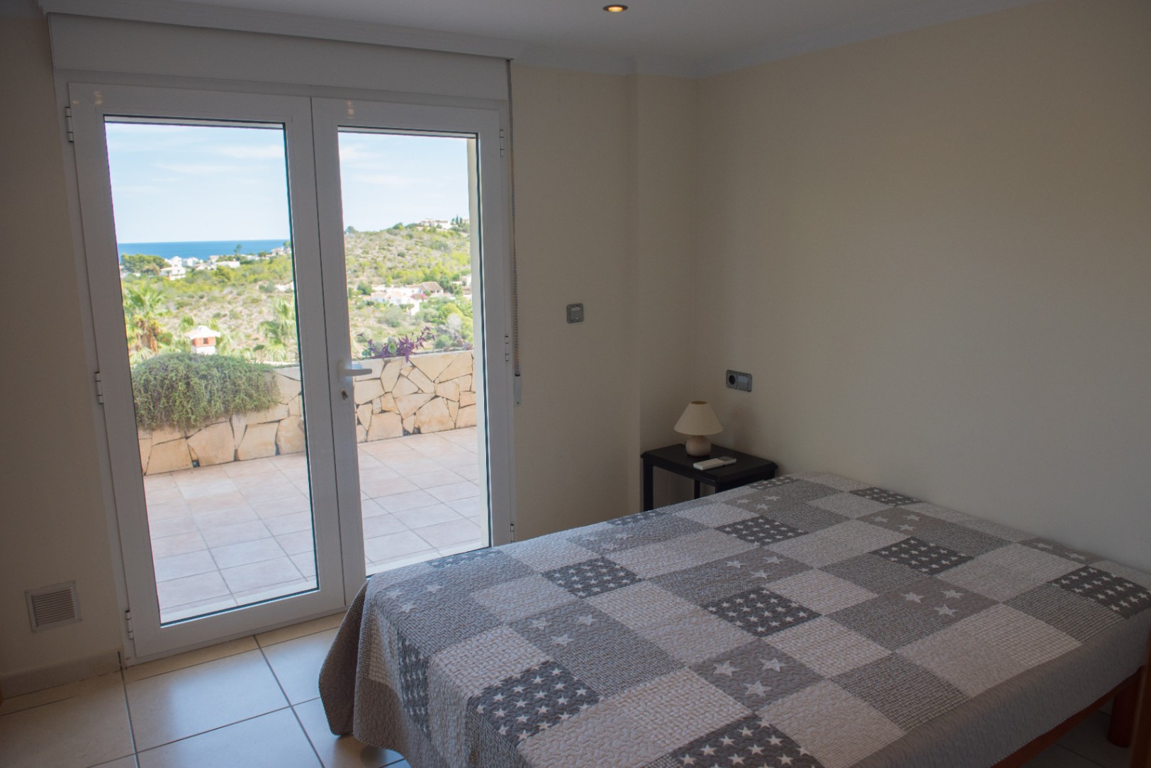 Dormitorio con vistas al mar Dormitorio con vistas al mar