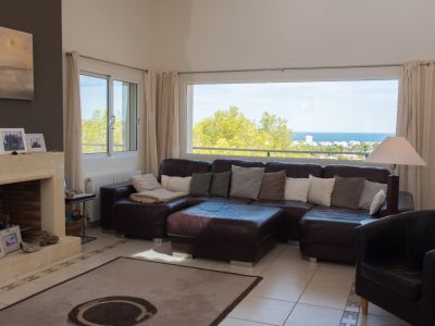 Salón con vistas al mar