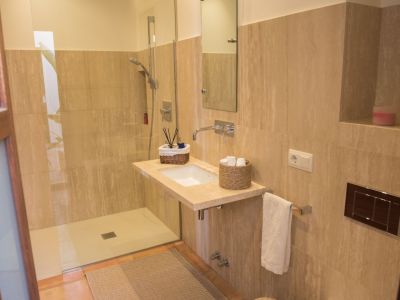 Baño con ducha