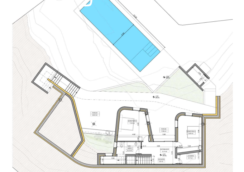 Plano arquitectónico detallado que muestra una piscina de 12x4 metros, dos dormitorios, baño y lavadero con zonas de porche exterior y distribución técnica.