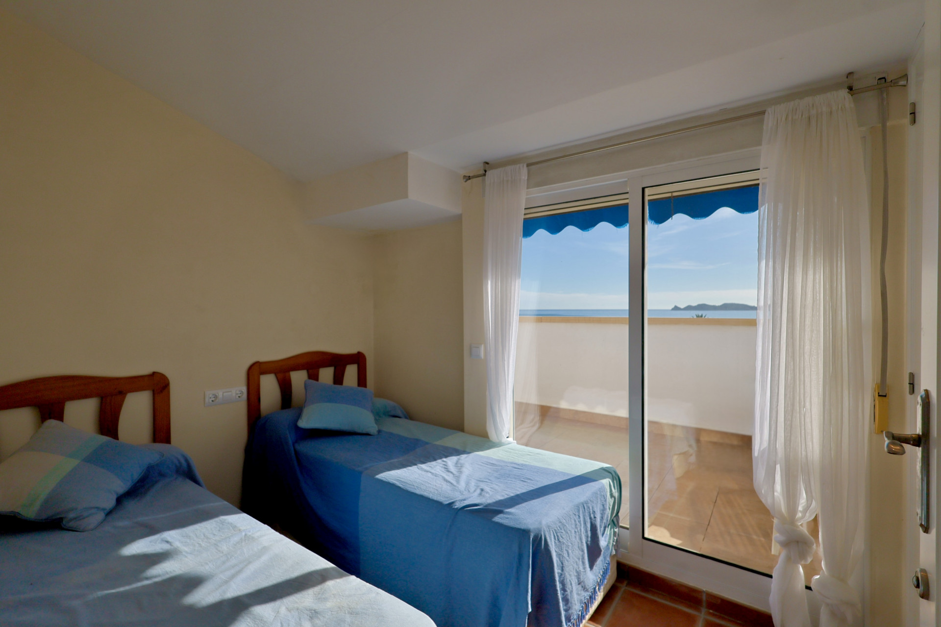 Apartamento Moderno en Jávea – Cerca de la Playa