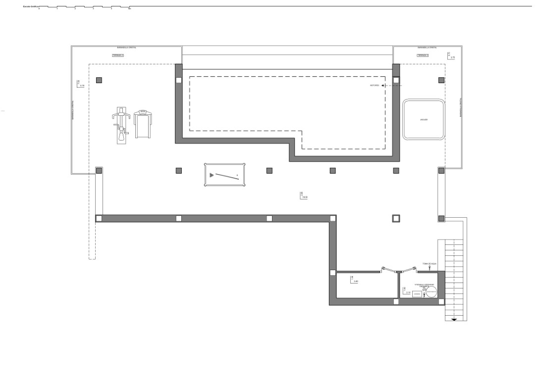 Plano técnico detallado de la planta inferior que muestra la distribución de la terraza, piscina, jacuzzi, zona de gimnasio y mesa de billar.