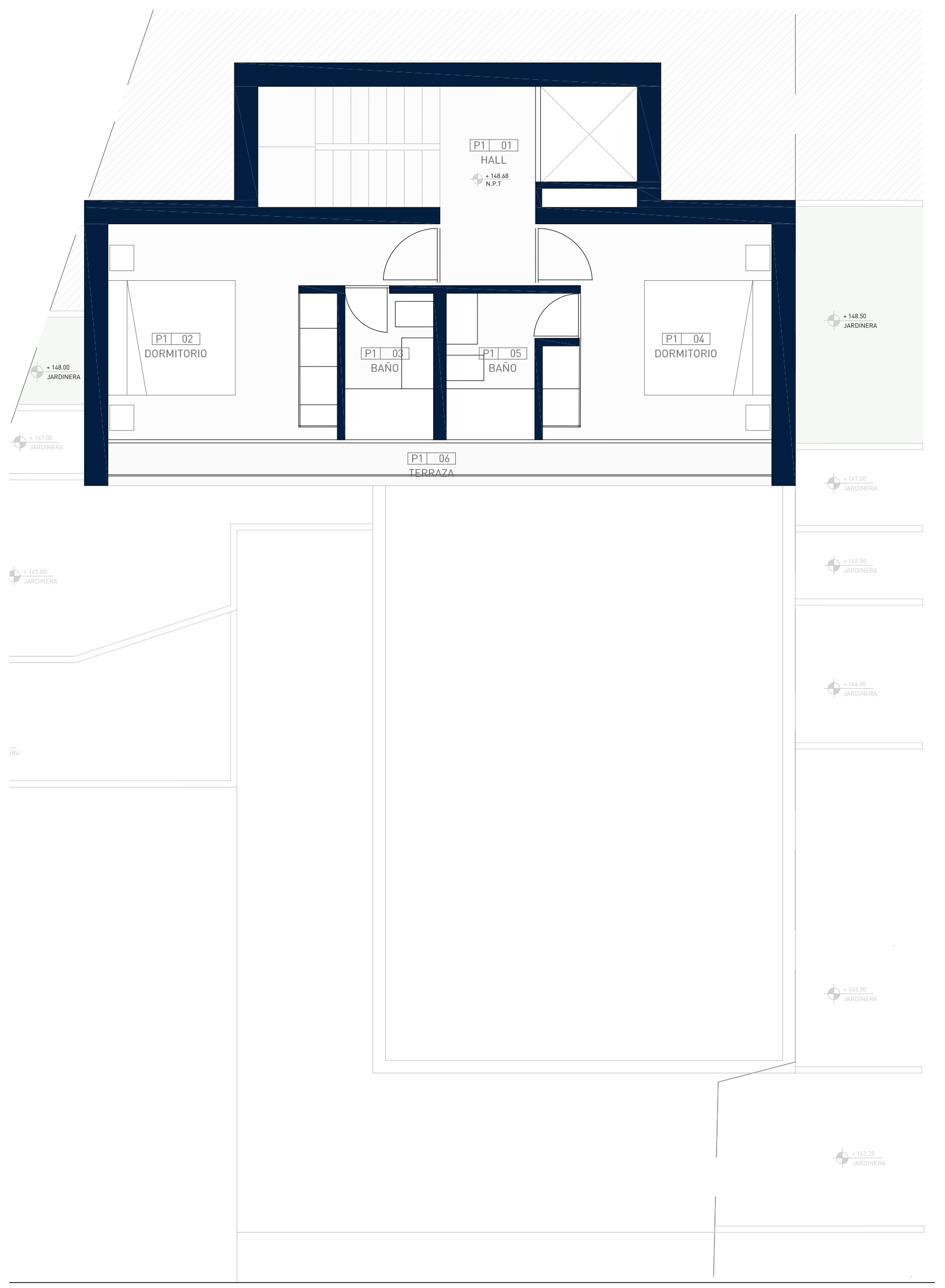 Plano técnico de la primera planta con dos dormitorios dobles, baños en suite y terraza compartida, conectados por un vestíbulo central con acceso a ascensor y escaleras.