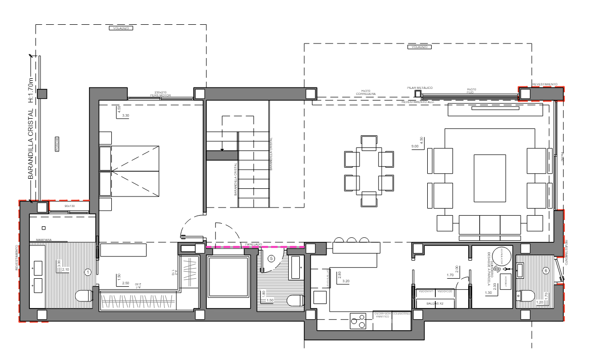 Plano detallado de la planta baja que muestra el salón-comedor de concepto abierto, cocina con isla, un dormitorio con baño en suite y amplia terraza perimetral.